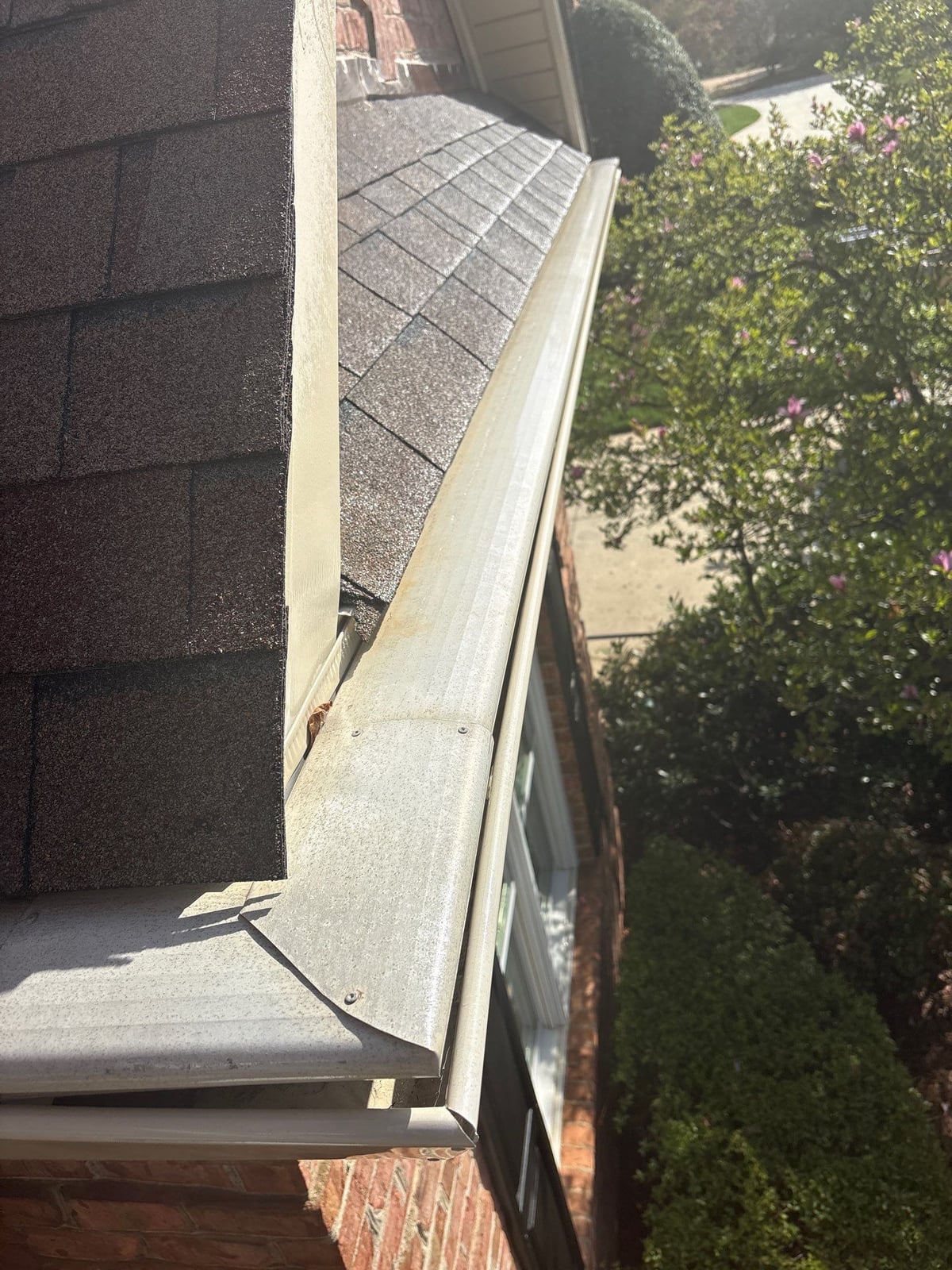 Patio washing window cleaning and gutter cleaning services