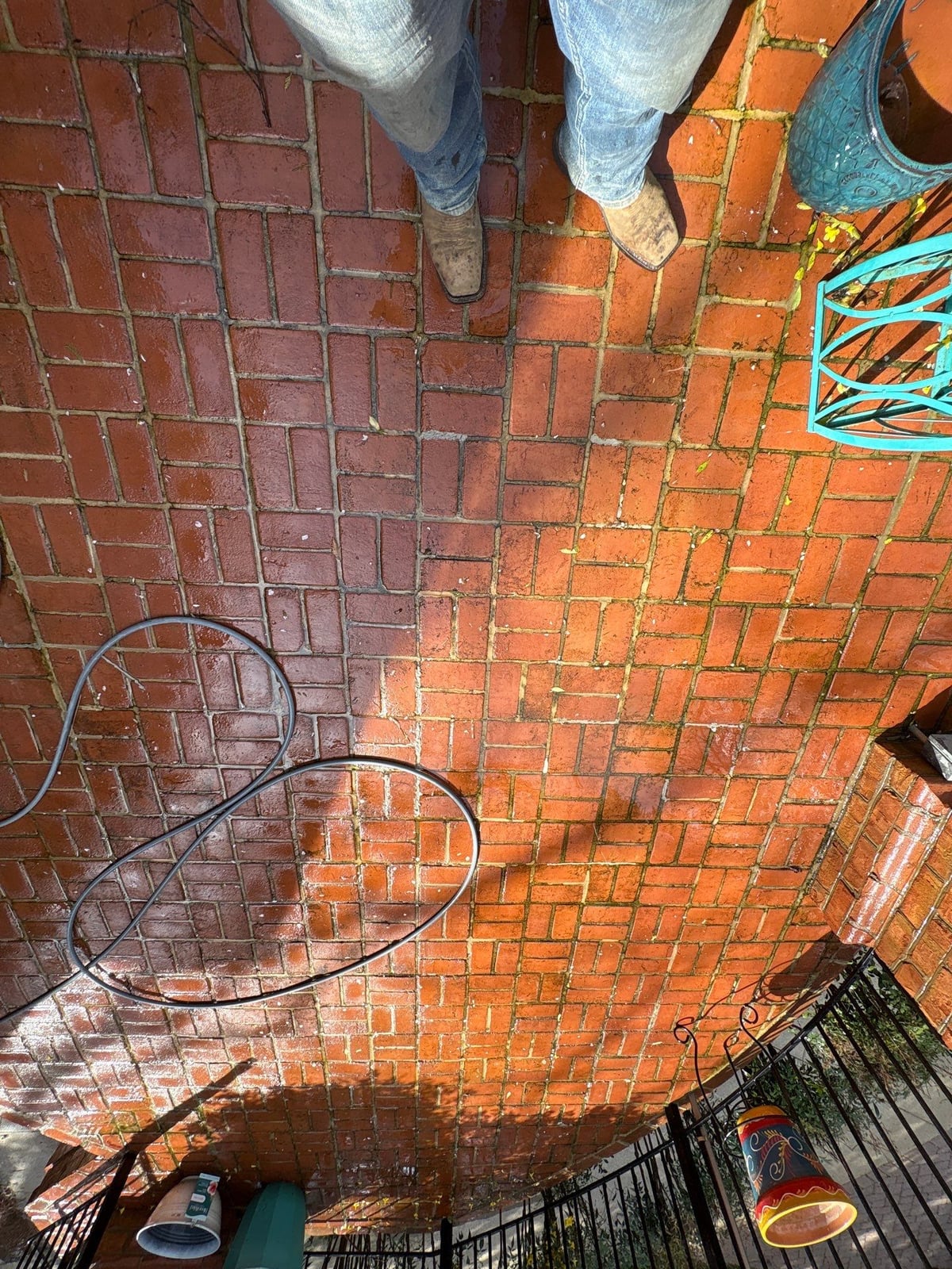 Patio washing window cleaning and gutter cleaning services