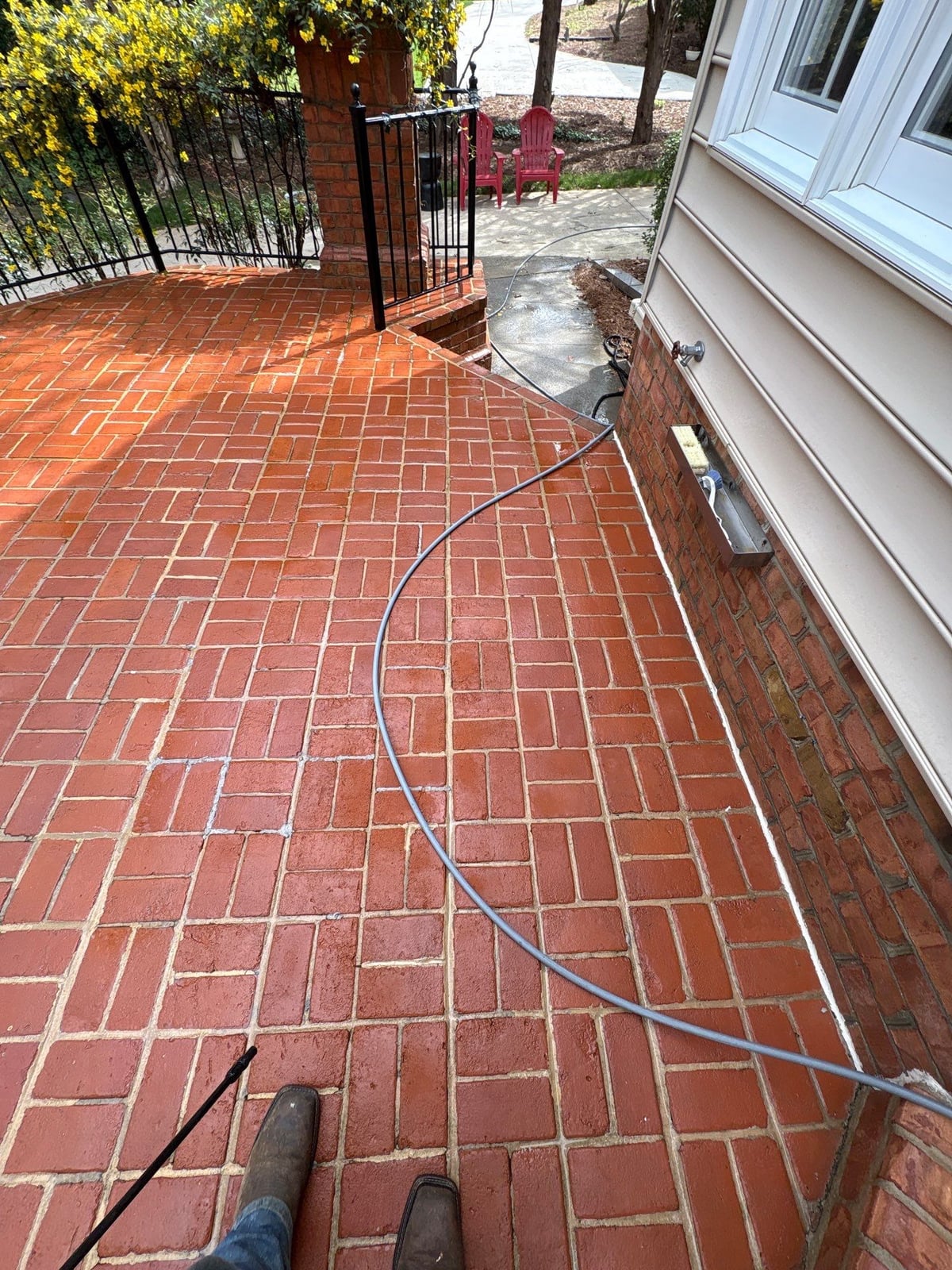 Patio washing window cleaning and gutter cleaning services