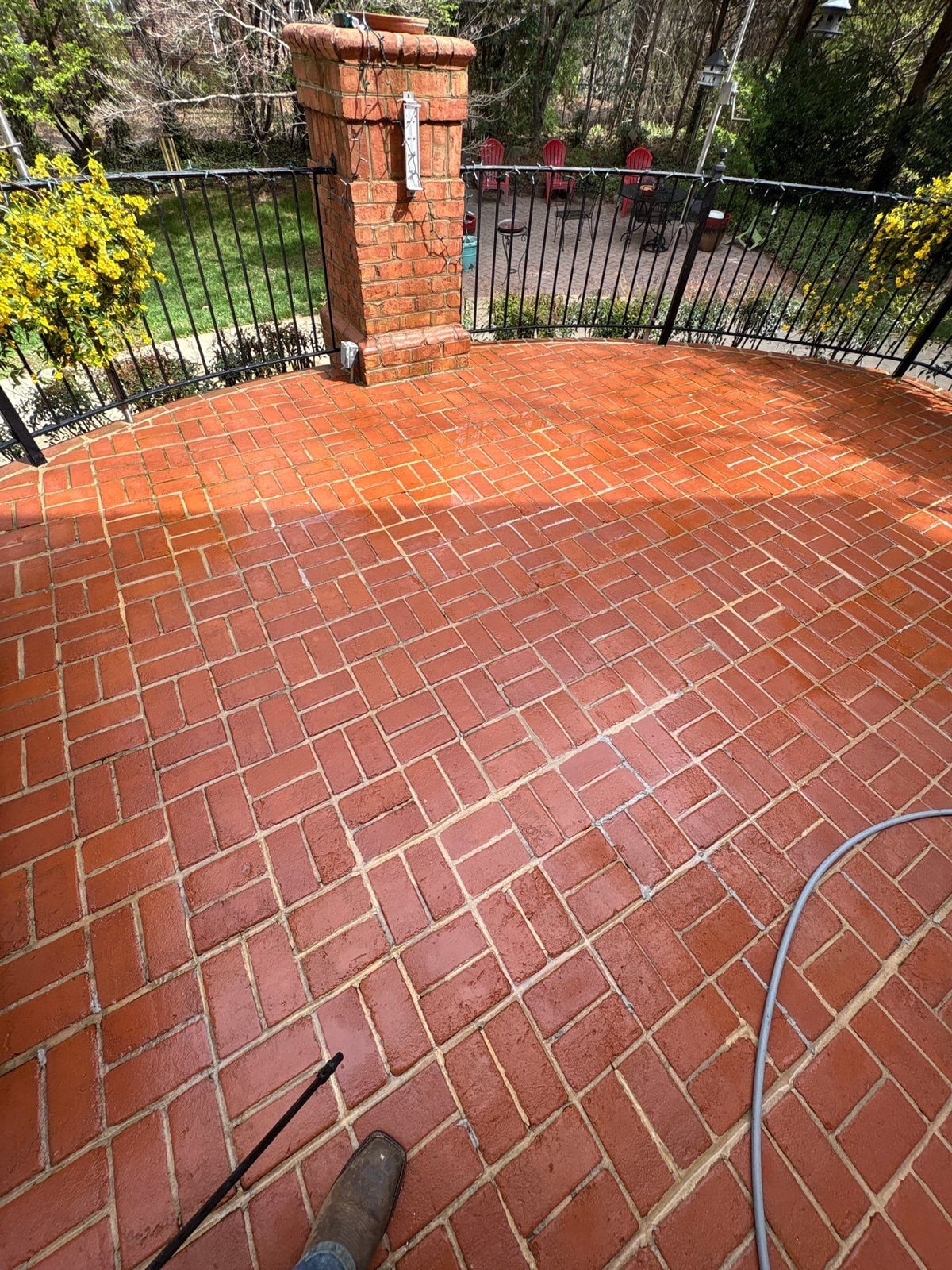 Patio washing window cleaning and gutter cleaning services