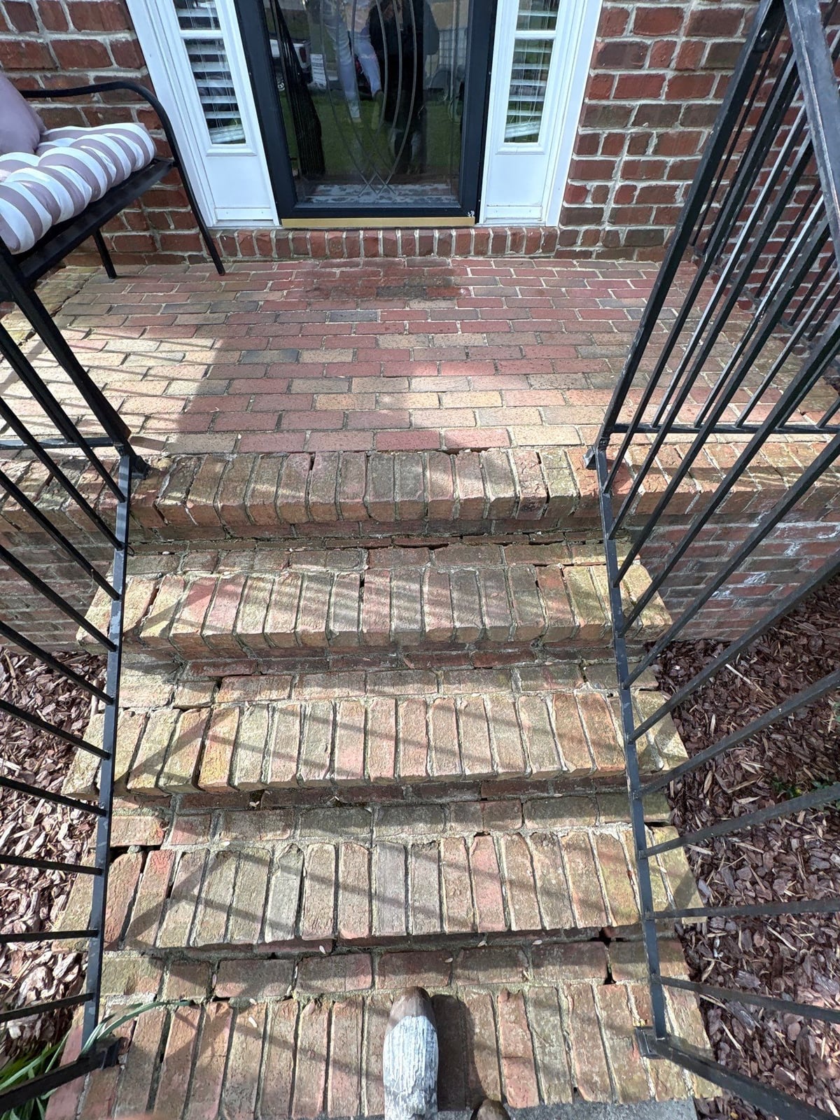 Driveway pressure washing and cleaning of concrete surfaces