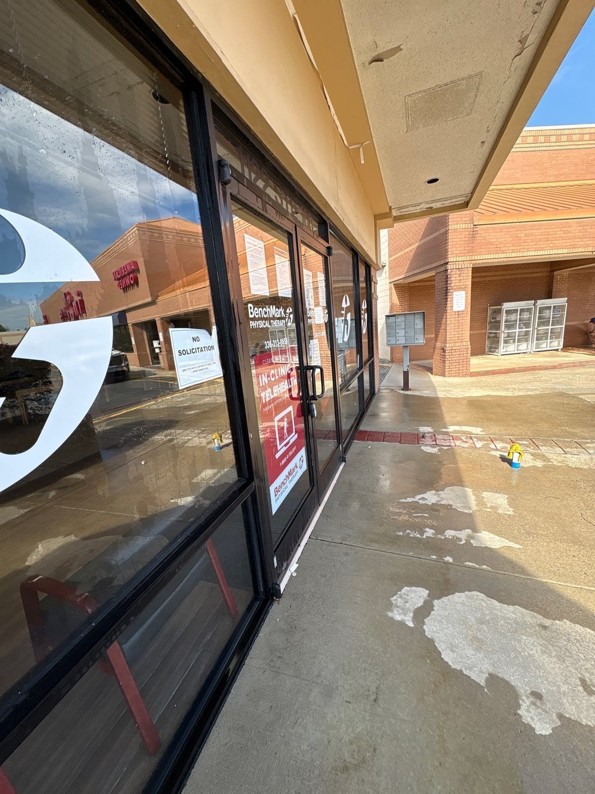 Exterior commercial storefront window washing and glass cleaning