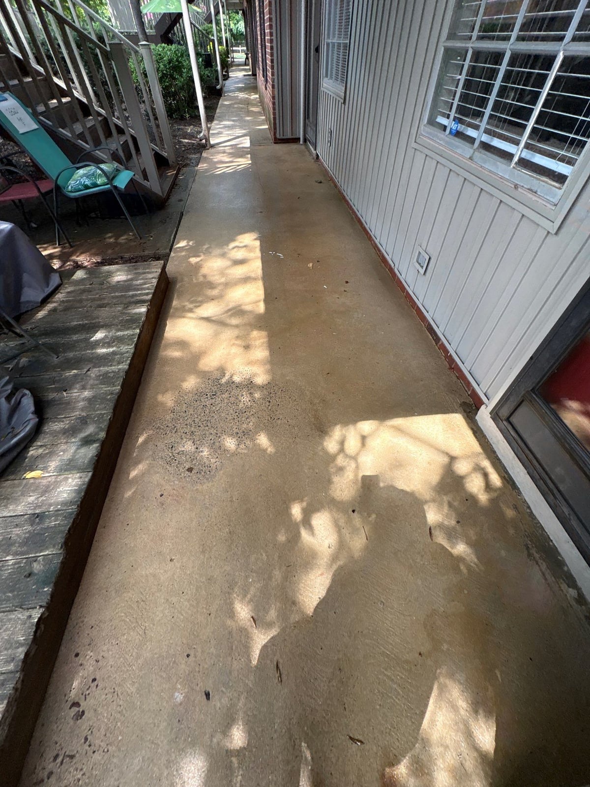 Concrete walkway power washing and exterior surface cleaning