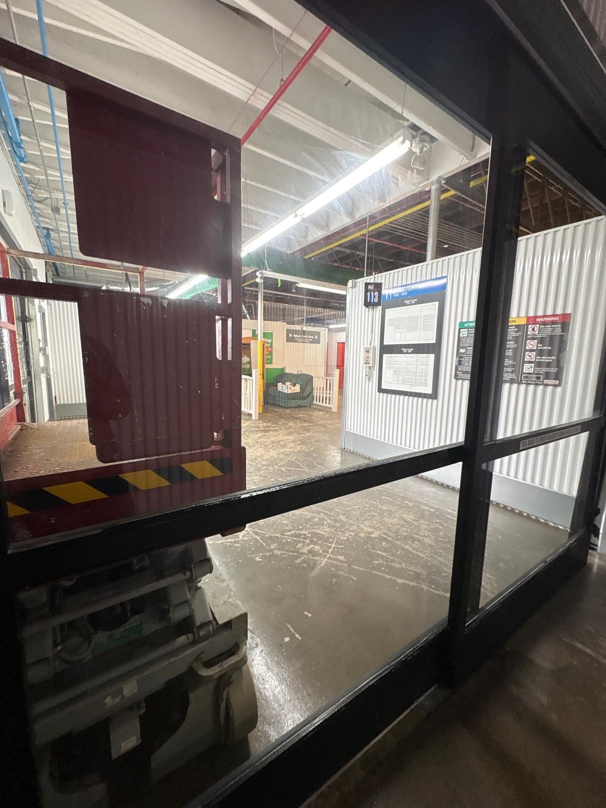 Interior and exterior commercial glass door and window cleaning