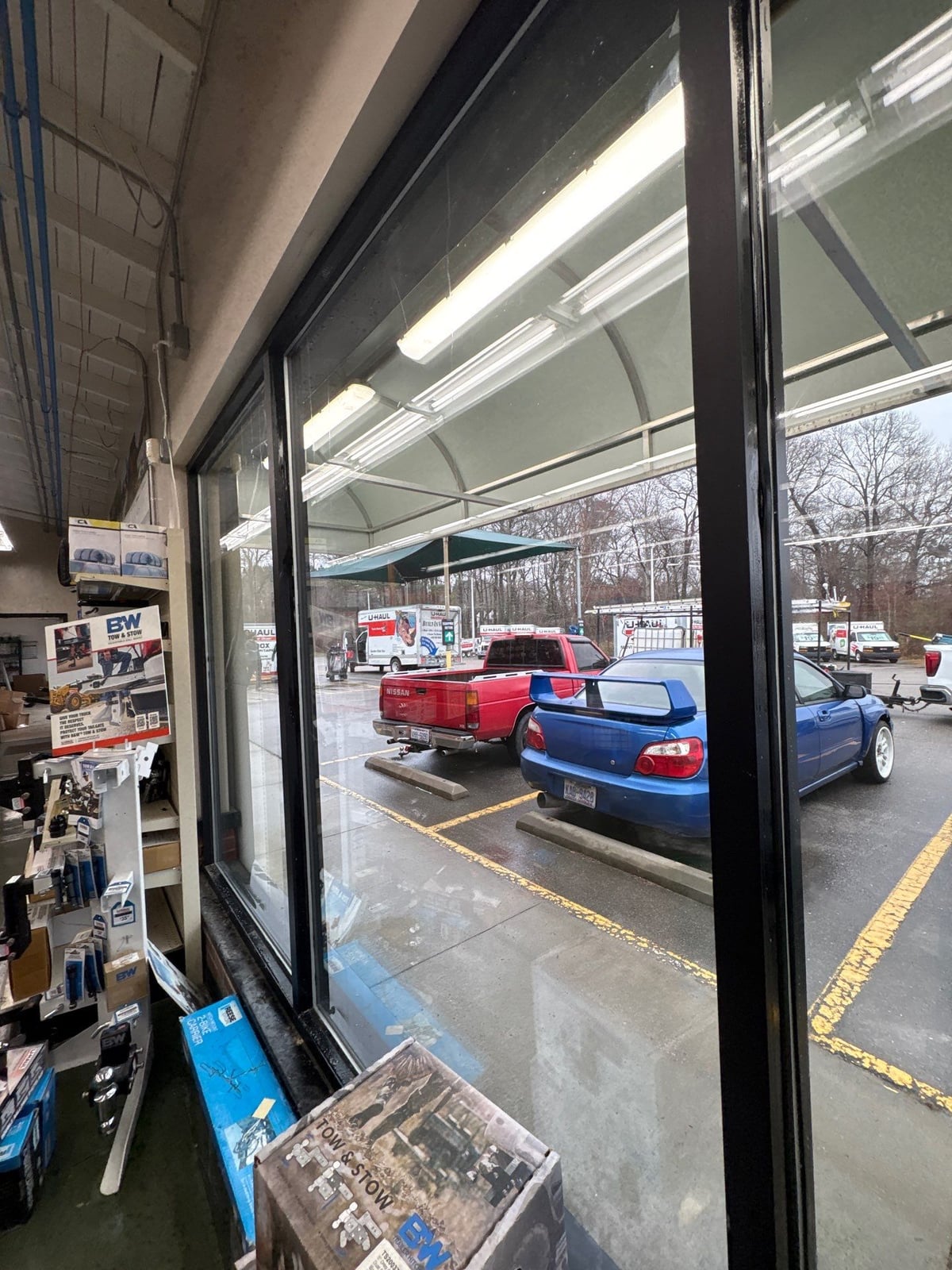 Interior and exterior commercial glass door and window cleaning